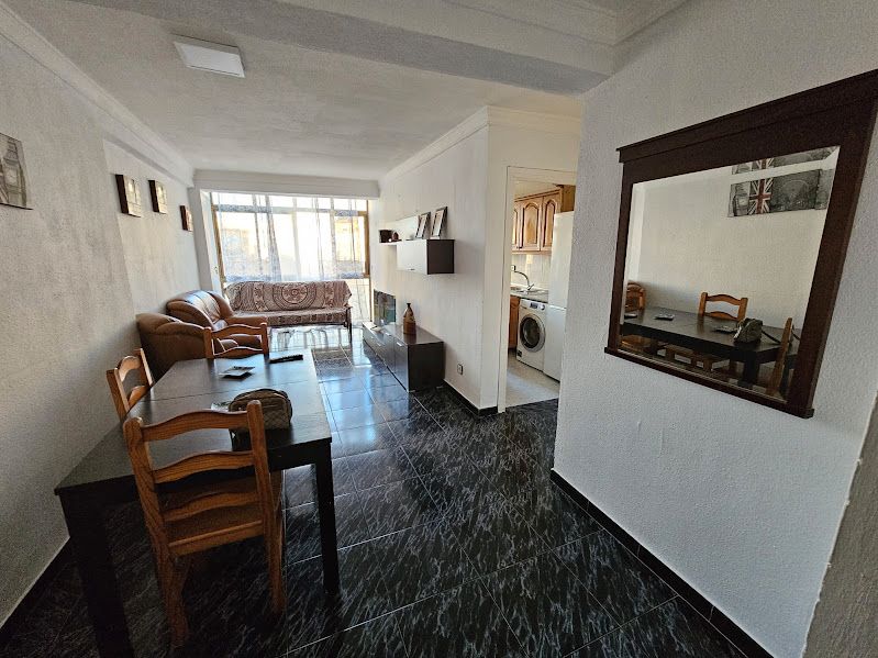 Sala d'estar de Pis de lloguer en Málaga Capital amb Moblat, Forn i Rentadora