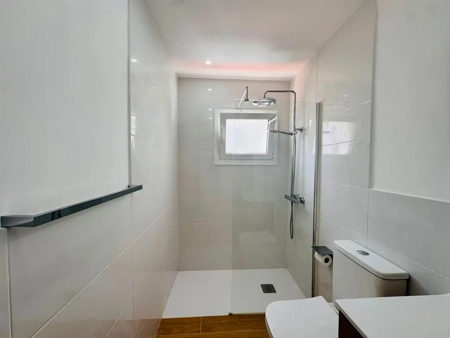 Baño de Piso en venta en Palafrugell con Aire acondicionado y Calefacción