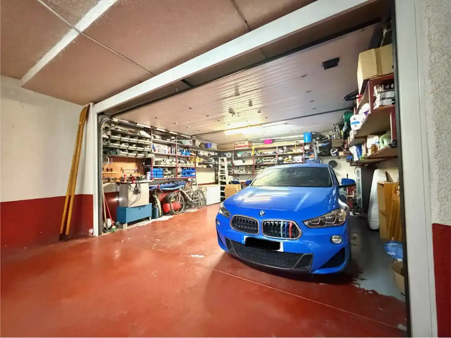 Parking de Casa adosada en venta en Castro-Urdiales con Balcón