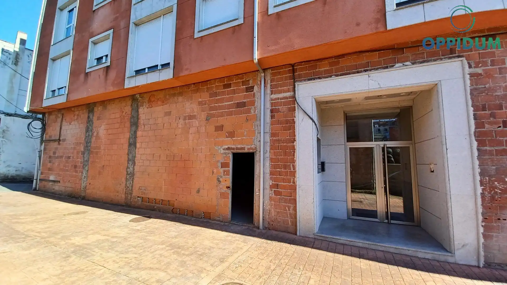Local comercial en venta en del Paraíso 19