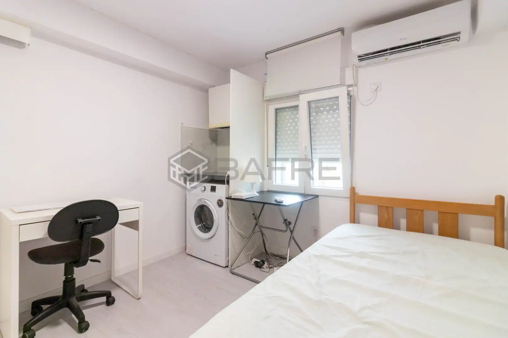 Bedroom of Flat for sale in Madrid  with Air Conditioner