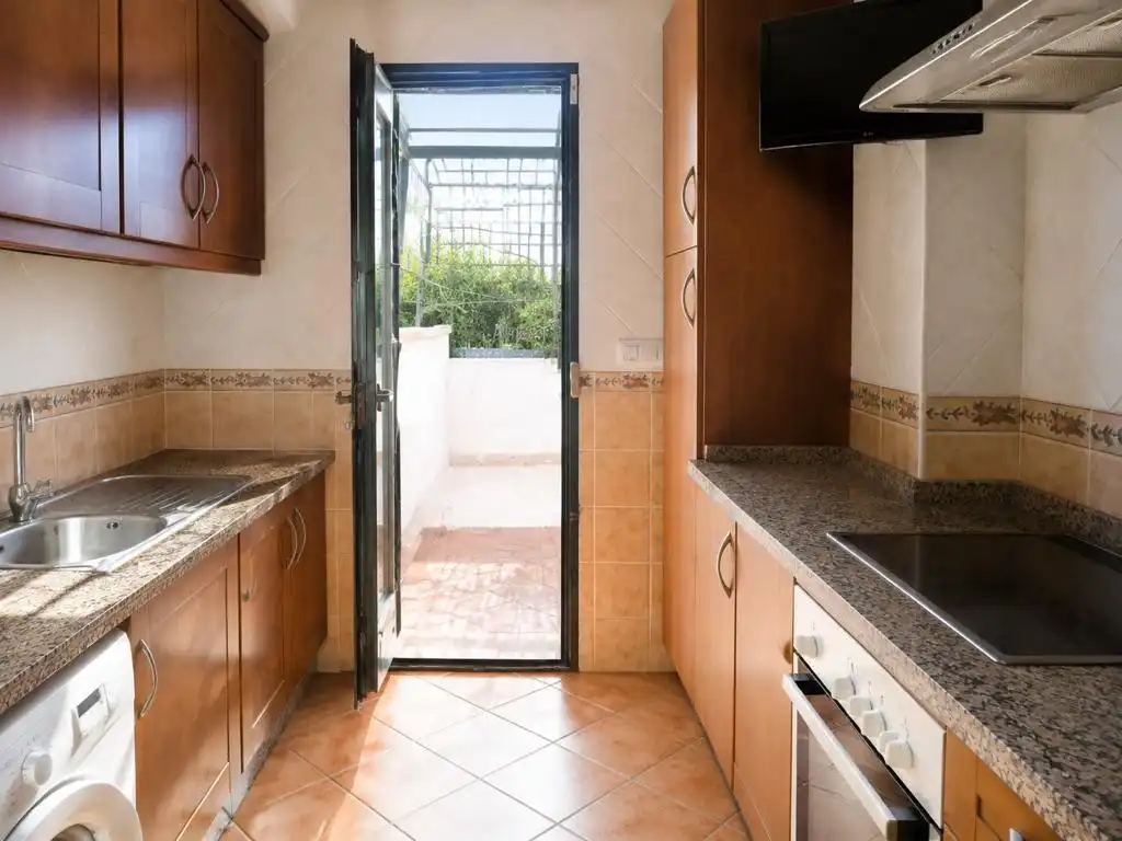 Cocina de Casa o chalet en venta en Hinojos con Aire acondicionado, Jardín privado y Terraza