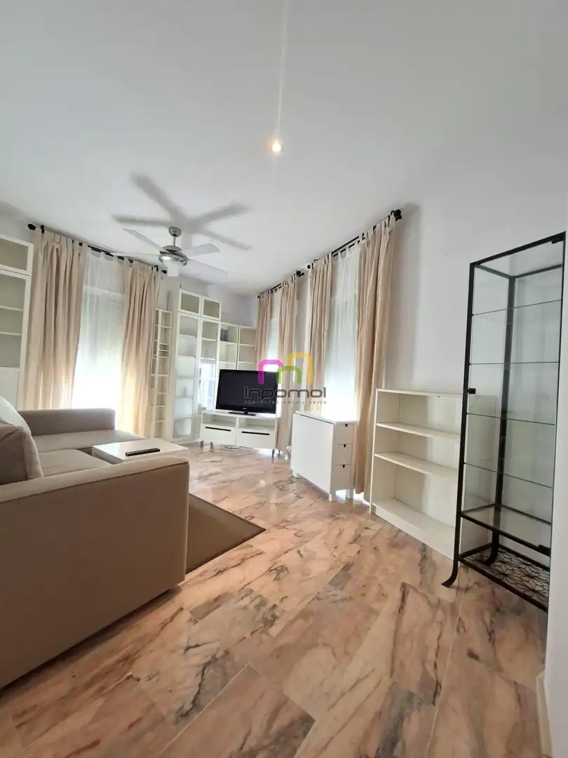 Sala d'estar de Apartament de lloguer en Badajoz amb Moblat