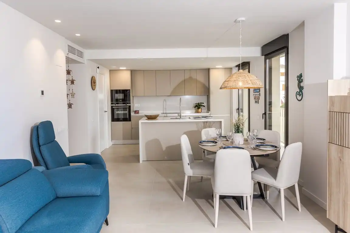 Cocina de Apartamento de alquiler en Dénia con Aire acondicionado, Jardín privado y Terraza