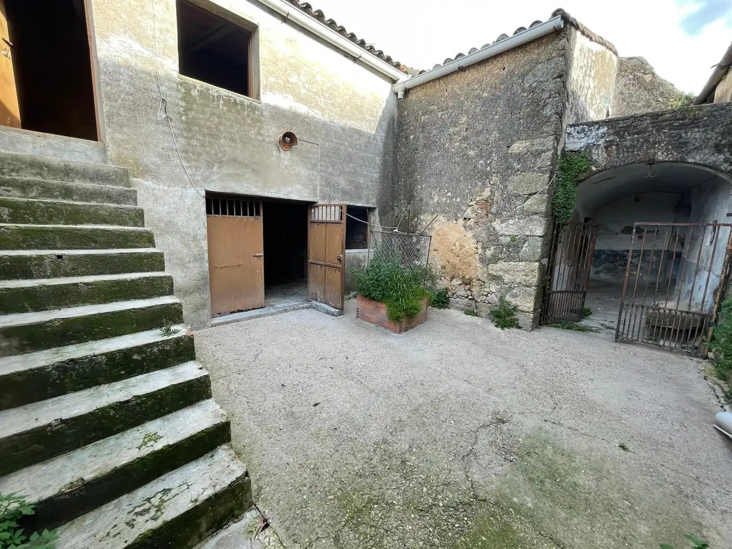 Casa o xalet en venda en Montánchez amb Terrassa i Traster