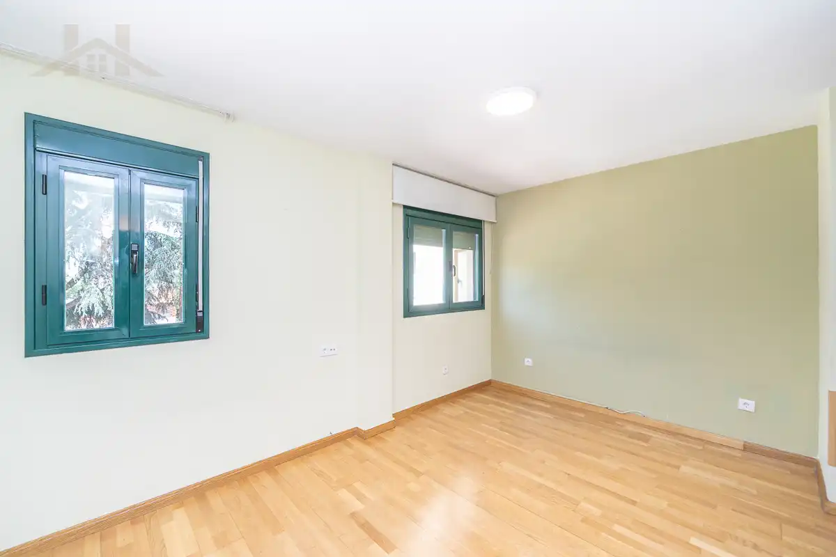 Habitación de Piso en venta en El Escorial con Calefacción, Parquet y Terraza