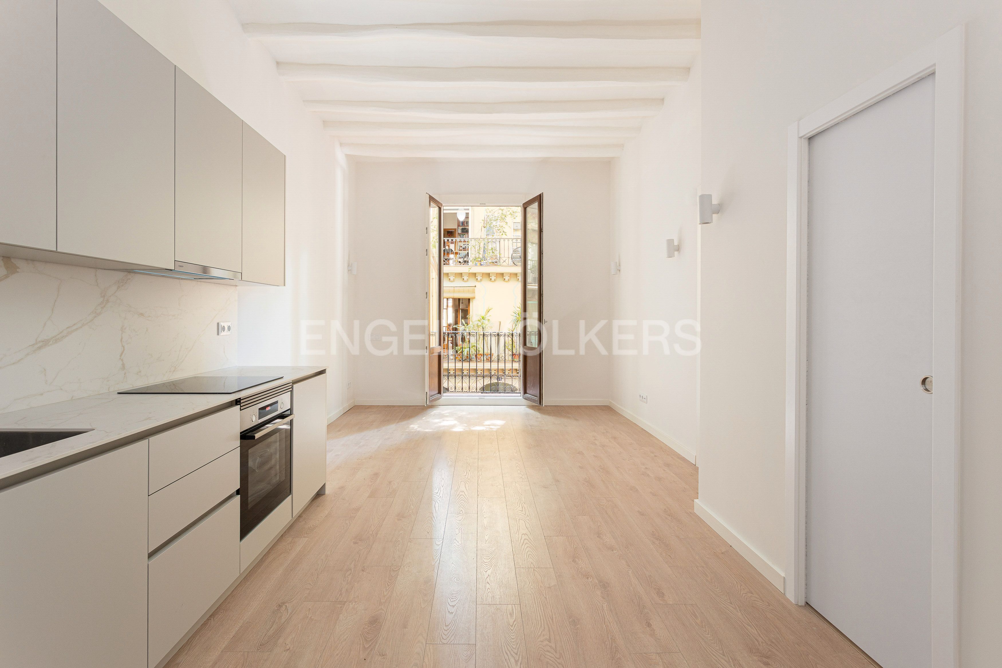 Vista exterior de Apartament en venda en  Barcelona Capital amb Aire condicionat, Calefacció i Parquet