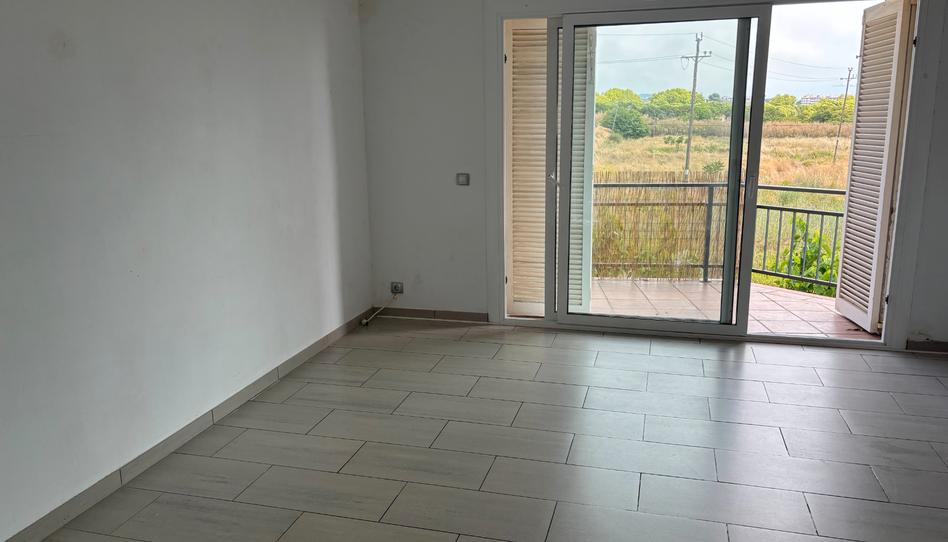 Foto 1 de Pis en venda a Avinguda del Maresme, Cinc Sènies, Barcelona