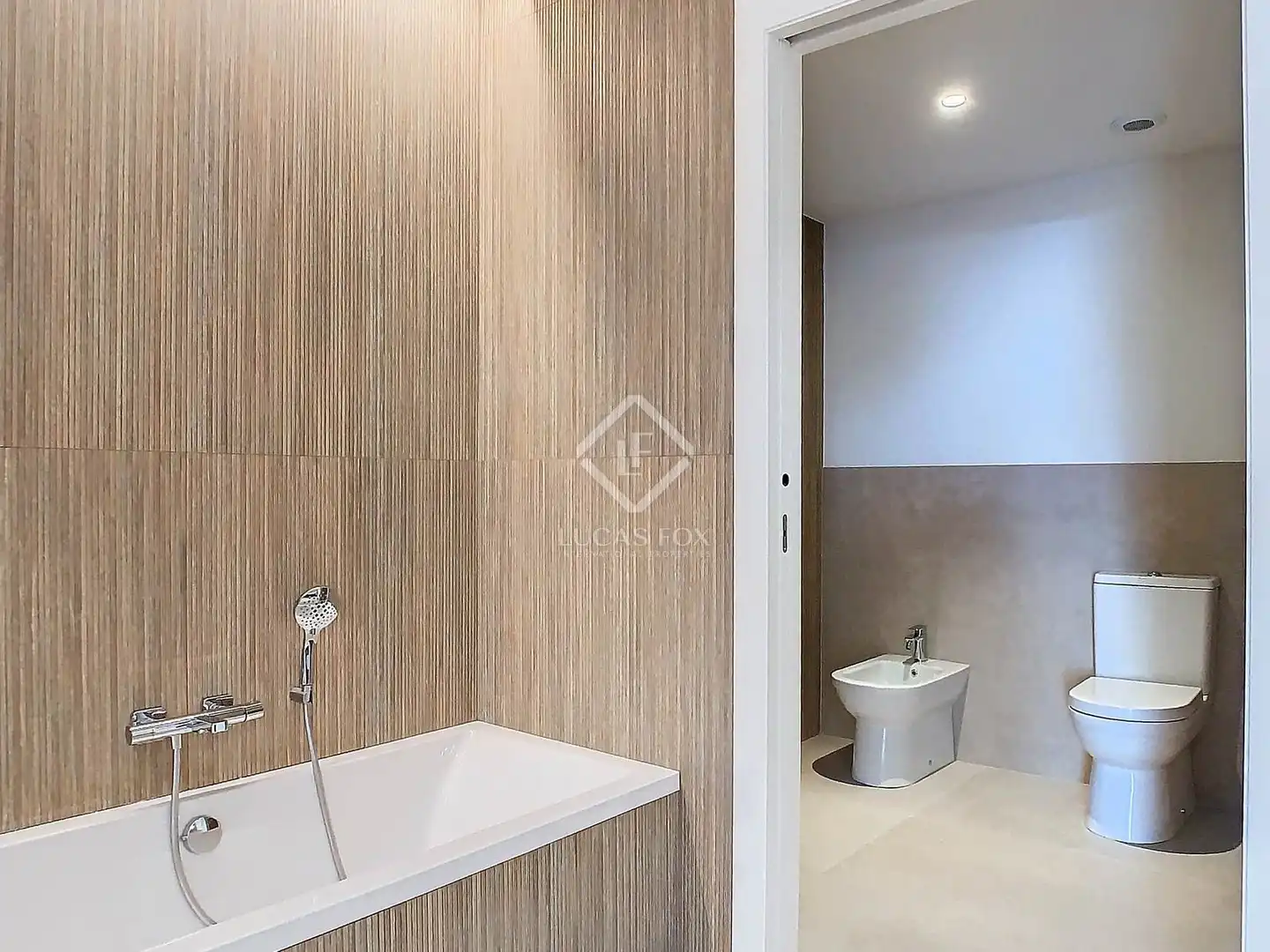 Baño de Casa o chalet en venta en Madrid con Aire acondicionado, Calefacción y Parquet