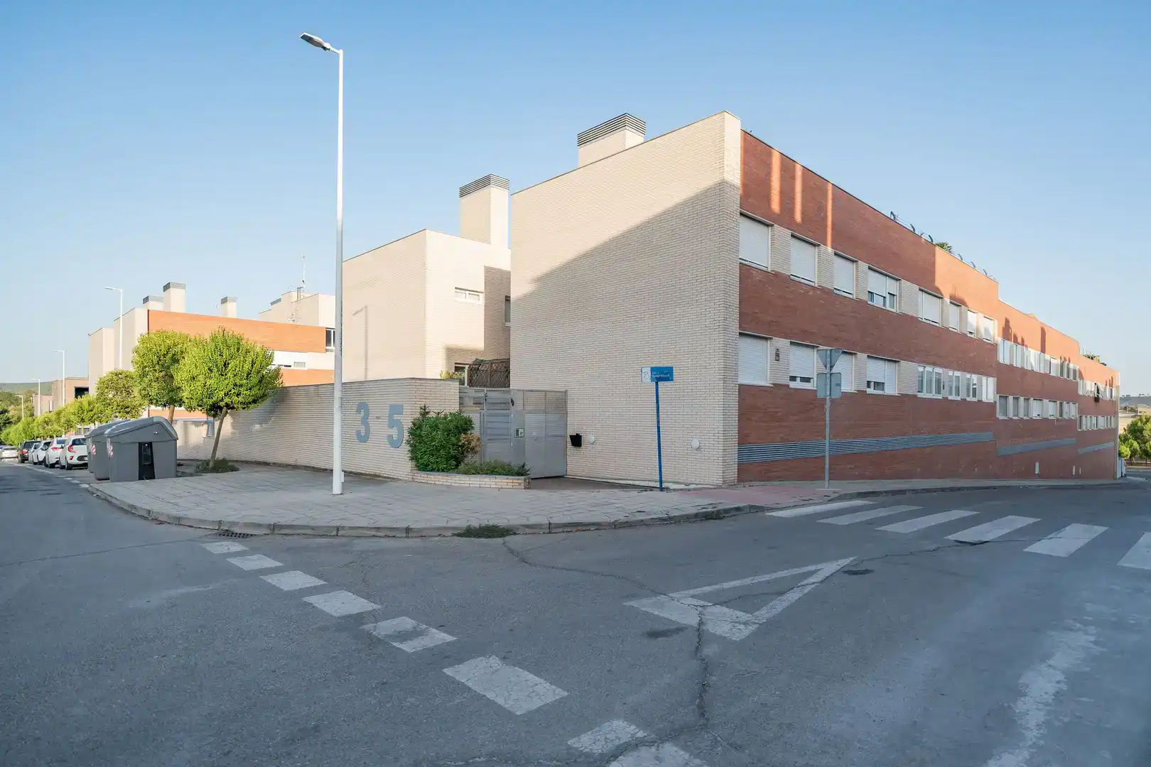 Vista exterior de Pis en venda en Villalbilla amb Aire condicionat i Balcó