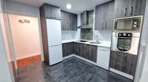 Foto 3 de Piso en venta en Calle Pedro de Cepeda, Miralvalle - Av. Virgen del Puerto - La Data, Plasencia