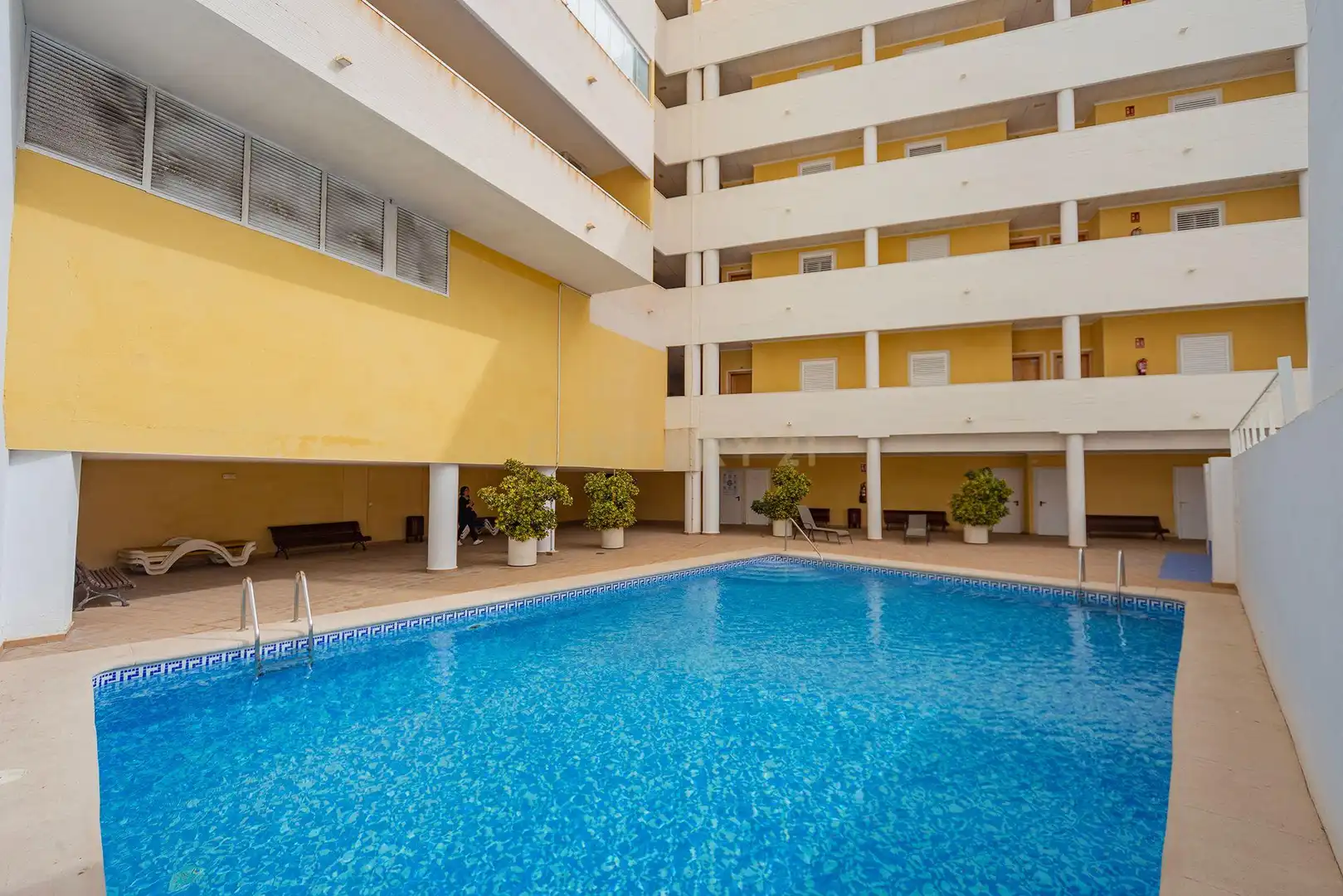 Piscina de Apartamento en venta en Calpe / Calp con Aire acondicionado, Trastero y Piscina comunitaria
