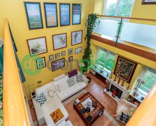 Sala d'estar de Casa o xalet en venda en Sariegos amb Terrassa