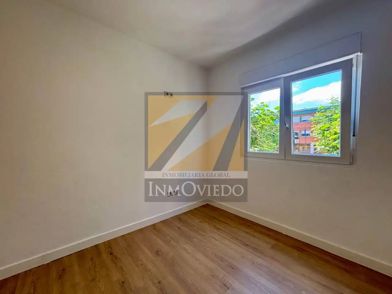 Habitación de Piso en venta en Oviedo  con Terraza