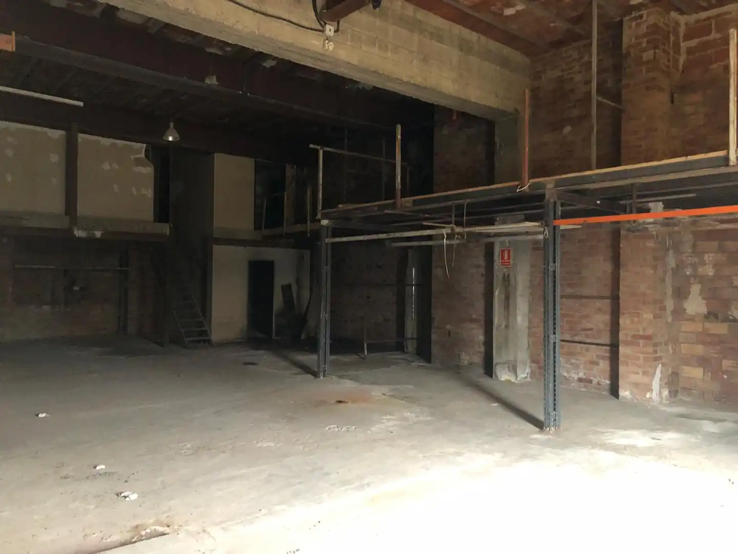 Gewerbefläche zum Verkauf in Carrer Almirall Folch, imagen 8