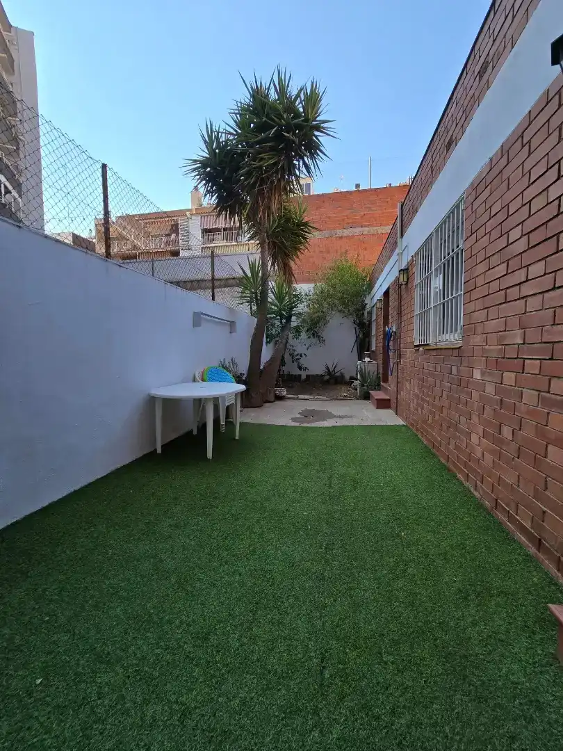 Terrassa de Pis en venda en Terrassa amb Jardí privat i Traster