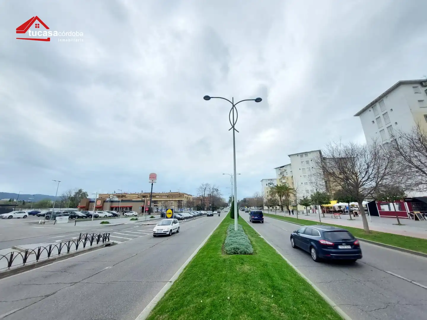 Vista exterior de Piso en venta en Córdoba con Terraza