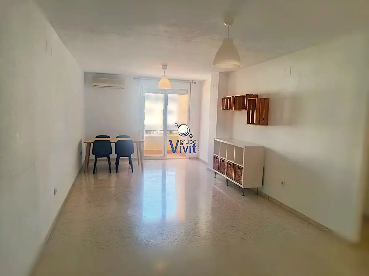 Sala de estar de Piso de alquiler en Alcalá de Guadaira
