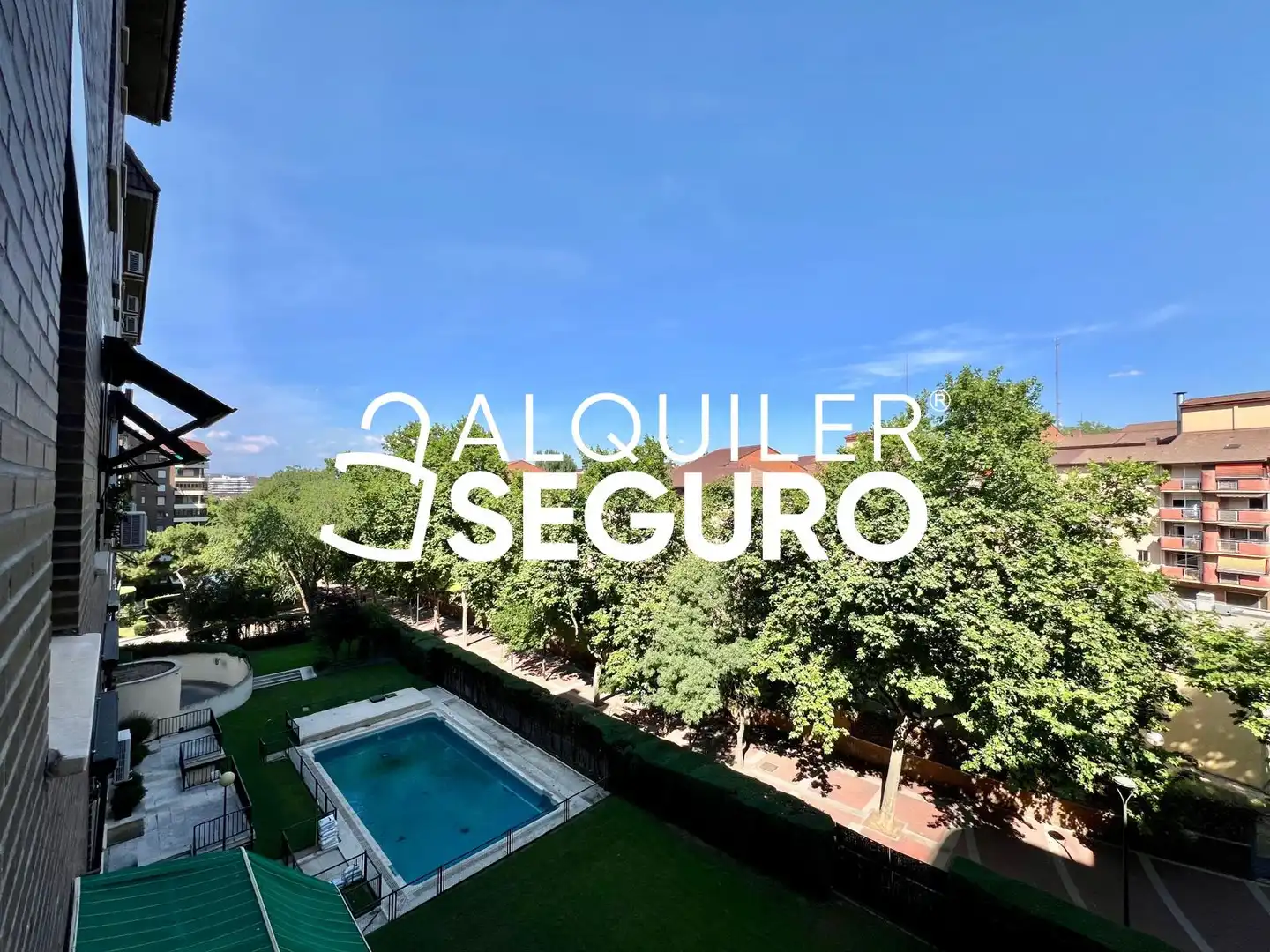 Piscina de Piso de alquiler en Tres Cantos con Aire acondicionado, Calefacción y Piscina