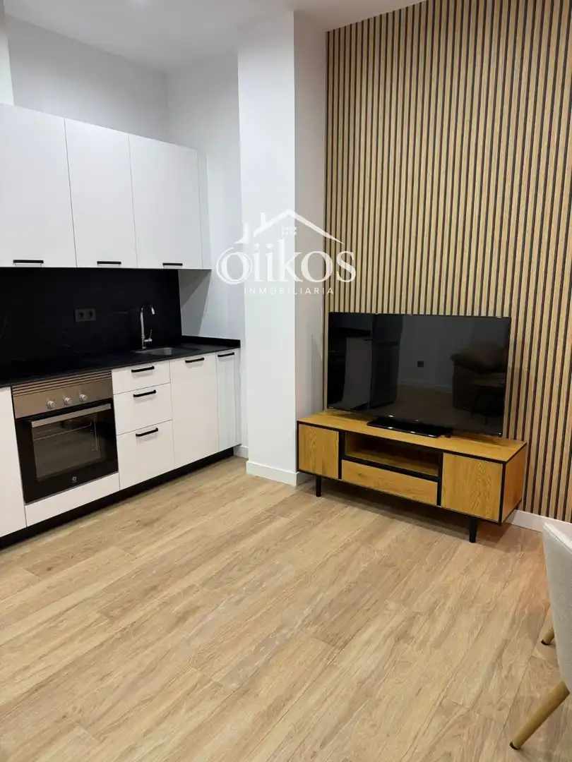 Cuina de Apartament en venda en Salamanca amb Calefacció