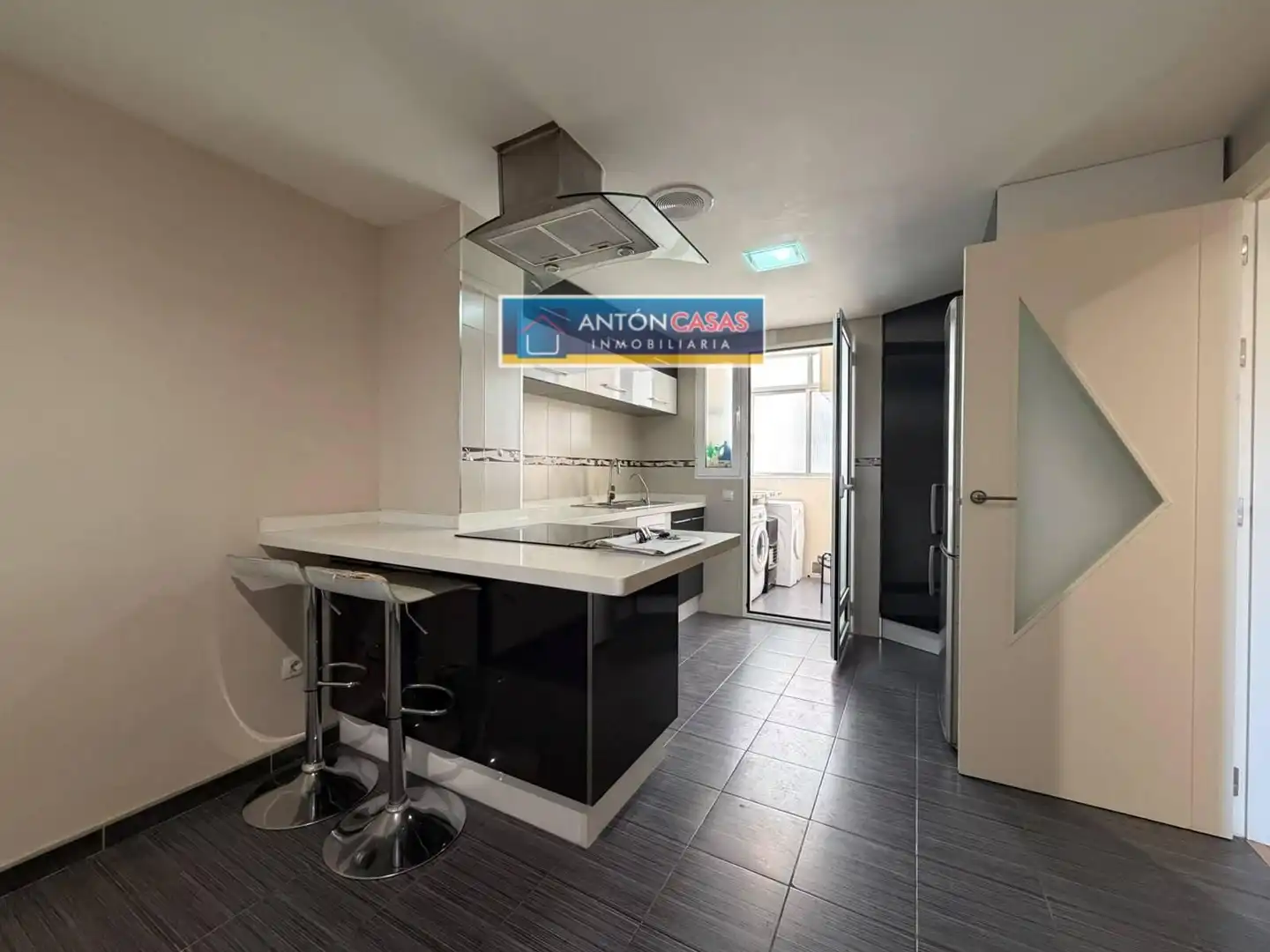 Kitchen of Flat for sale in Petrer  with Air Conditioner, Parquet flooring and Furnished