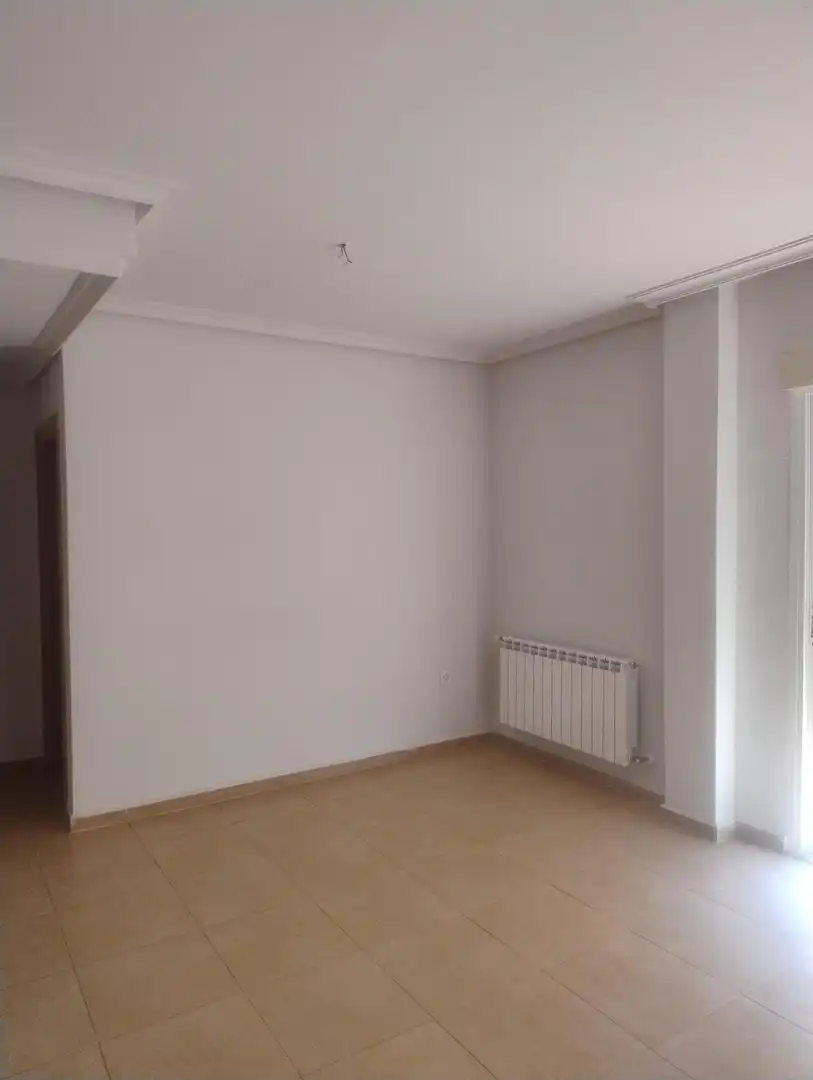 Habitación de Piso en venta en Pozuelo de Calatrava con Calefacción y Balcón