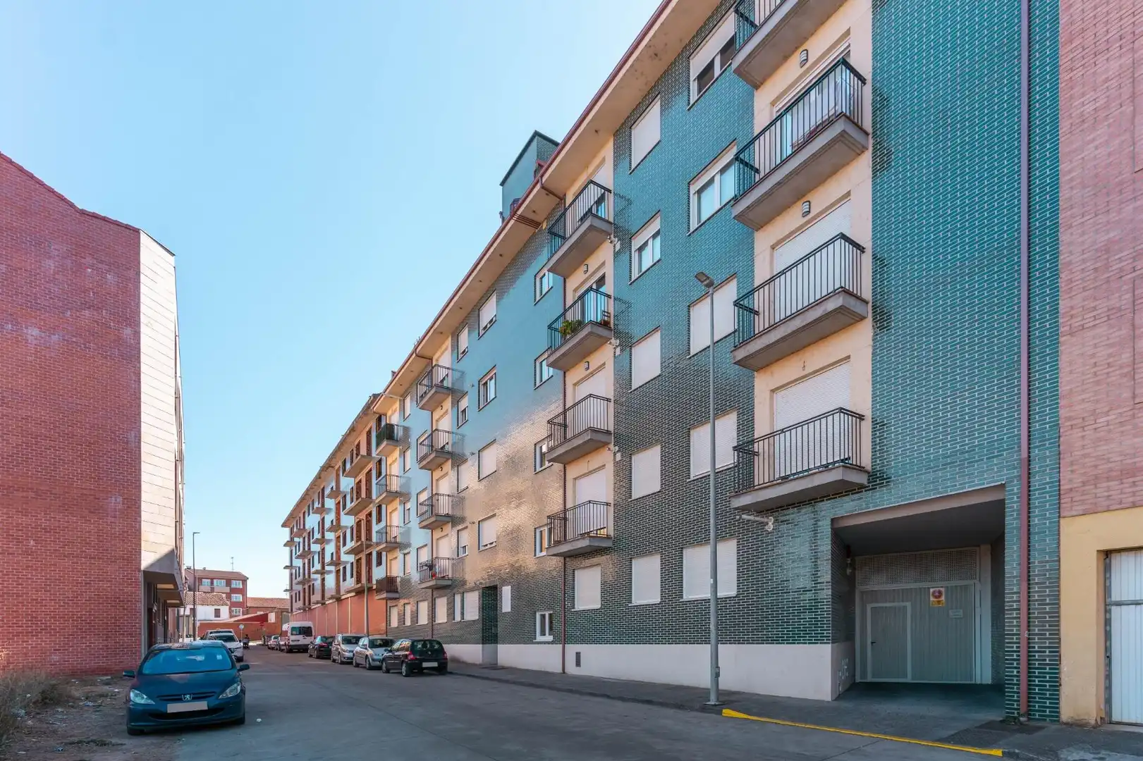 Außenansicht von Wohnung zum Verkauf in Valencia de Don Juan mit Heizung