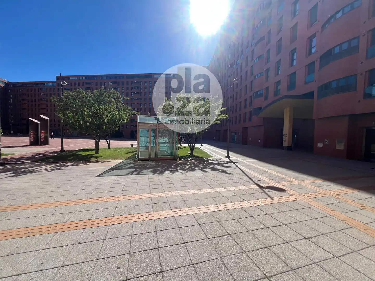 Aparcament de Pis de lloguer en Burgos amb Terrassa, Traster i Moblat