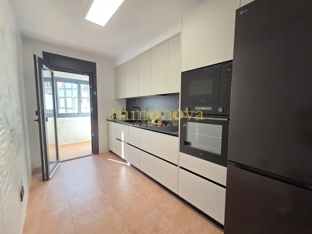 Flat for sale in RUA FRANCISCO LORENZO MARIÑO, 50, Aguiño