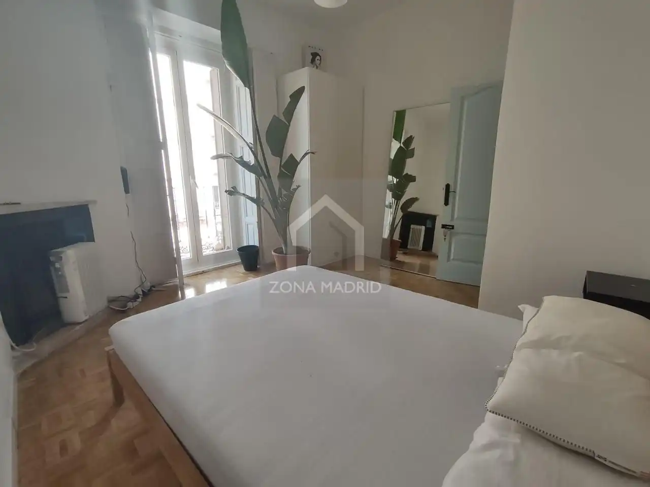Habitación de Piso en venta en Madrid con Trastero