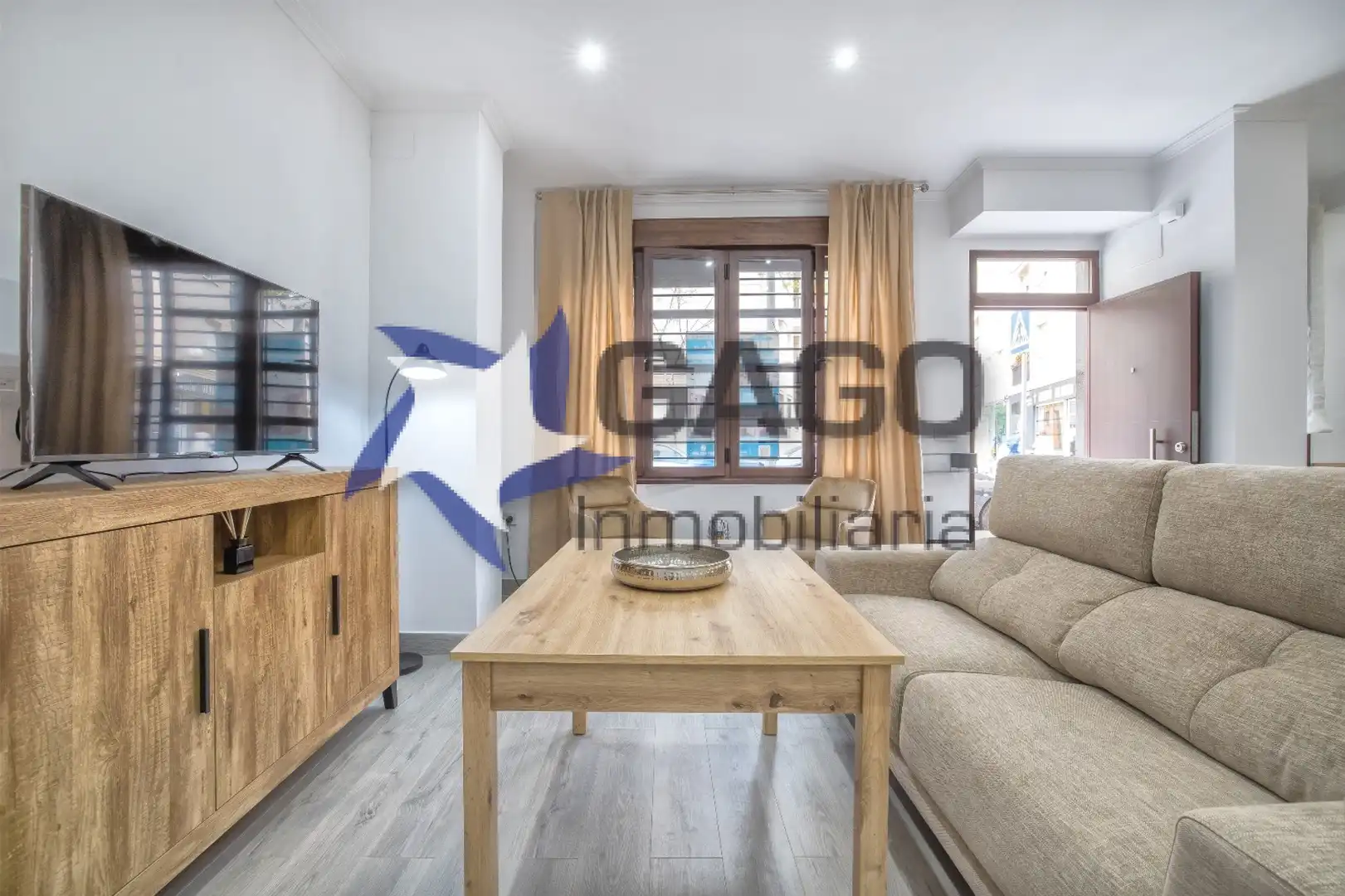 Estudio de alquiler en Santa Rosa - Valdeolleros