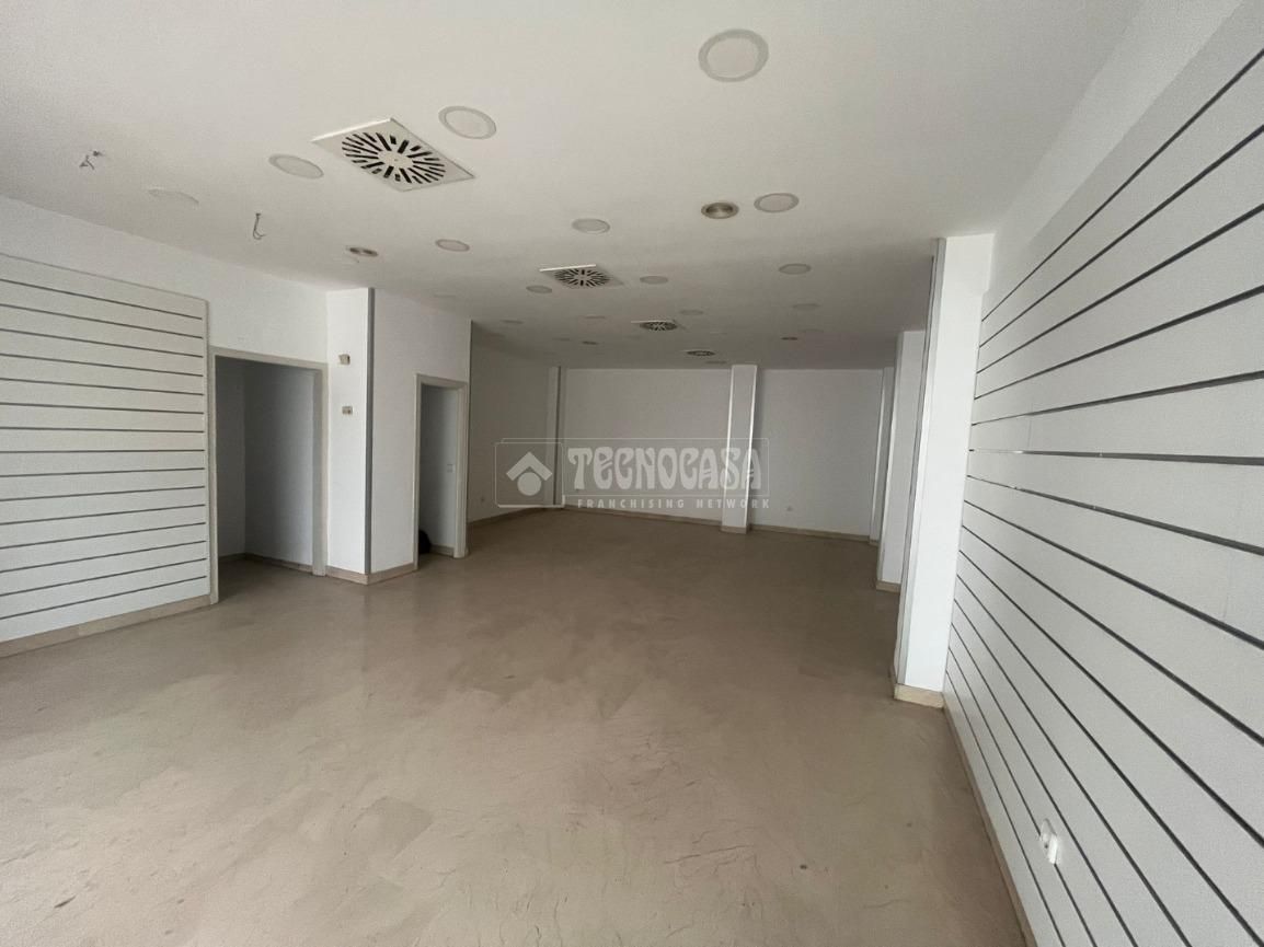 Premises for sale in Osuna
