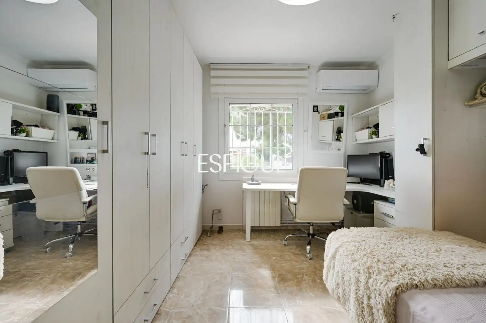 Bedroom of Houses for sale in Rubí  with Air Conditioner, Heating and Terrace