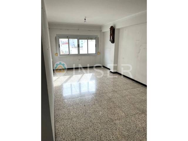 Piso en Venta en Calle Pare Bartomeu Pou en Bons Aires