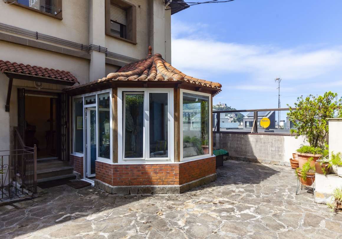 Exterior view of Flat for sale in Donostia - San Sebastián   with Heating, Private garden and Terrace