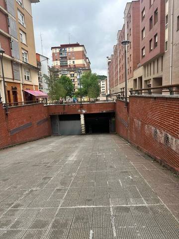 Garaje en Venta en Galdakao