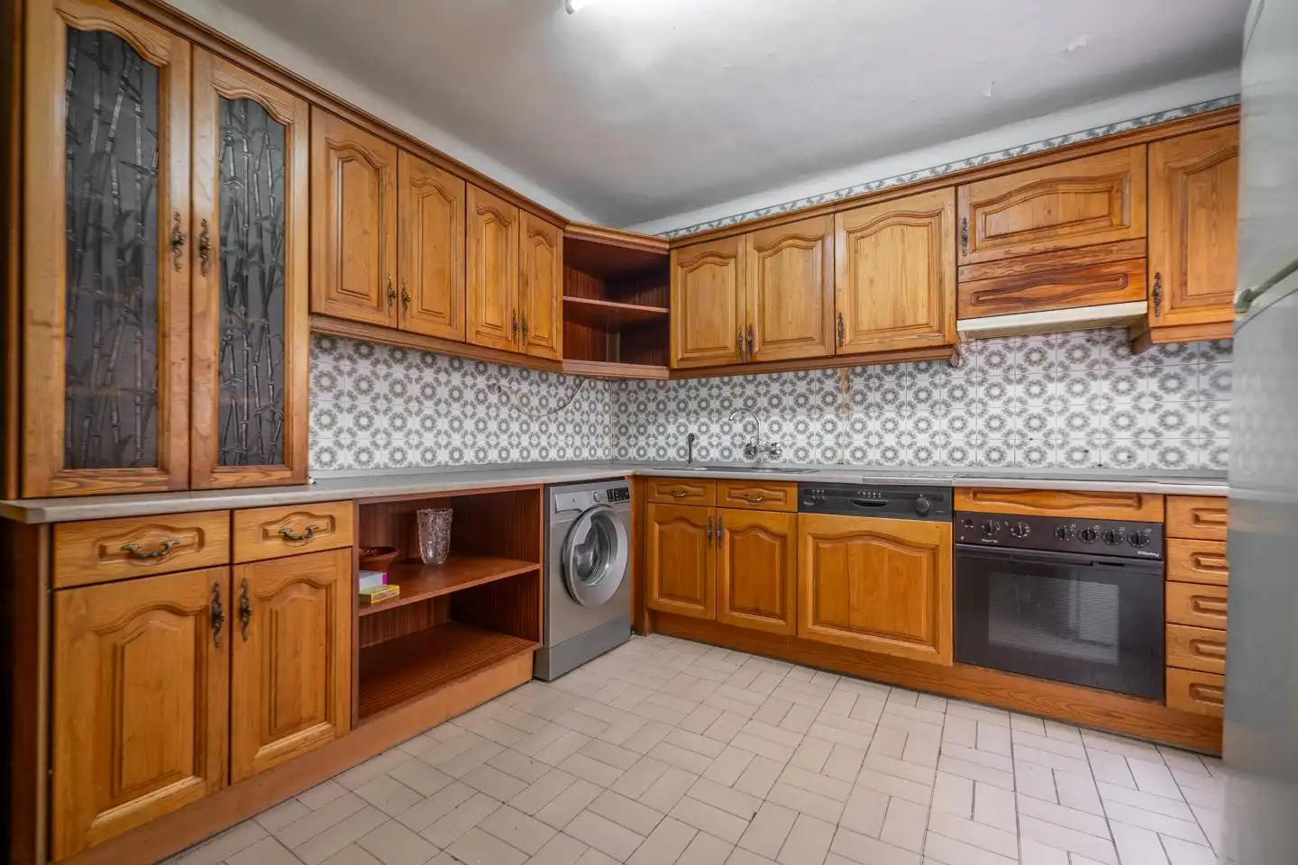 Cuina de Pis en venda en Ávila amb Calefacció, Parquet i Moblat