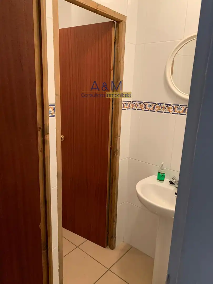Local comercial de lloguer a calle General Almirante, imagen 10