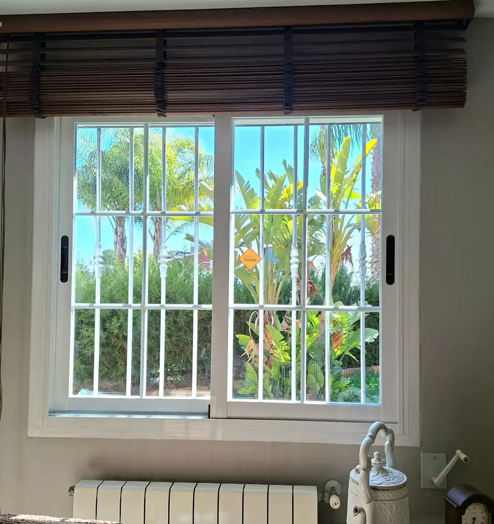 Vista exterior de Casa o chalet en venta en Paterna con Aire acondicionado, Calefacción y Jardín privado