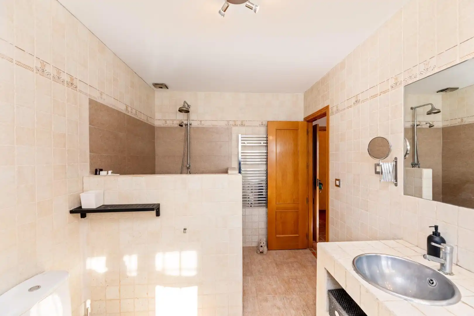 Bany de Casa o xalet en venda en Colmenar de Oreja amb Calefacció, Jardí privat i Traster