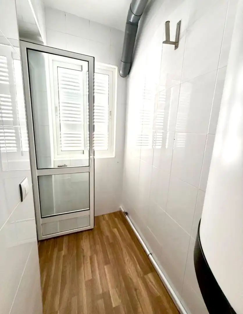 Baño de Ático en venta en Almería con Aire acondicionado, Calefacción y Jardín privado