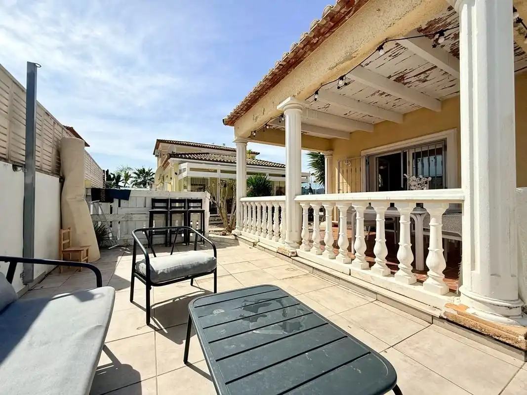Terrassa de Casa o xalet en venda en Els Poblets amb Aire condicionat, Calefacció i Jardí privat