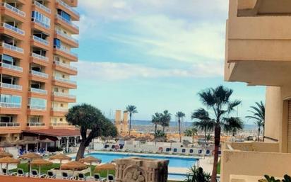 Dormitori de Apartament en venda en Fuengirola amb Aire condicionat, Terrassa i Traster