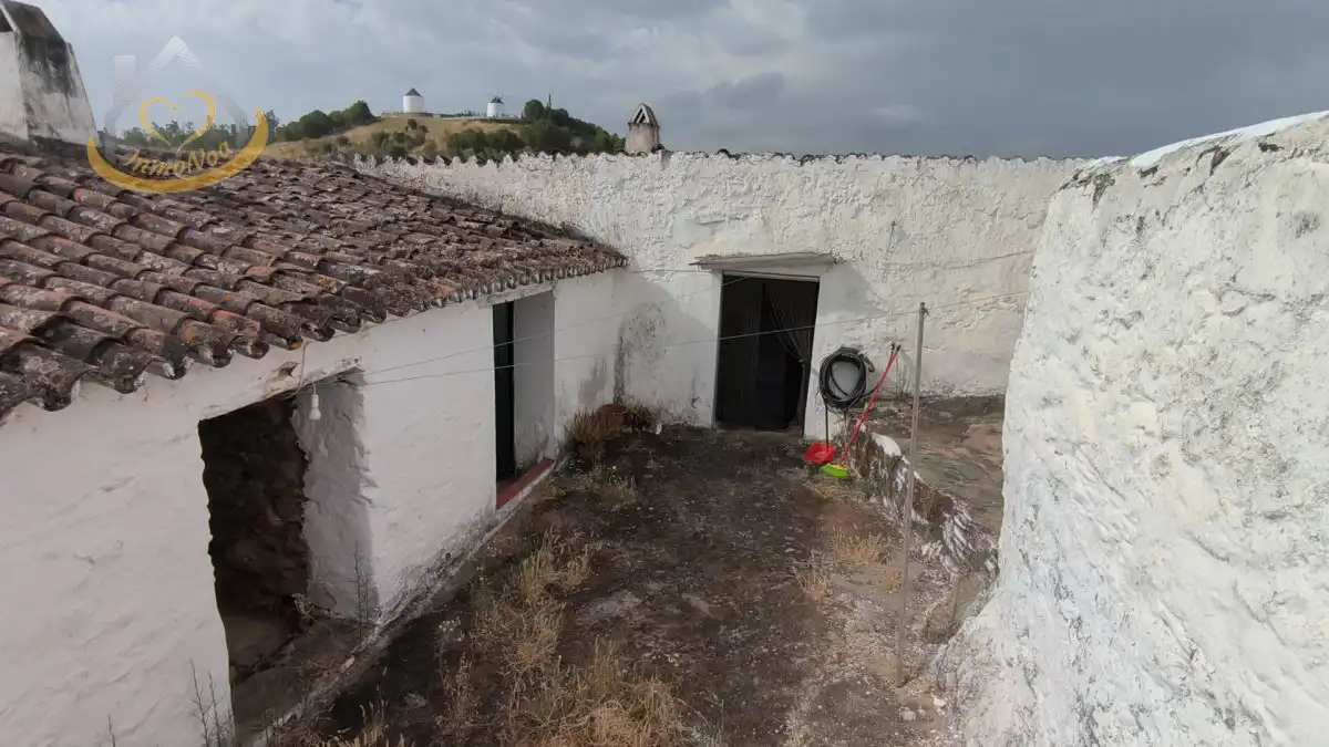 Vista exterior de Casa o xalet en venda en Sanlúcar de Guadiana amb Jardí privat, Terrassa i Moblat