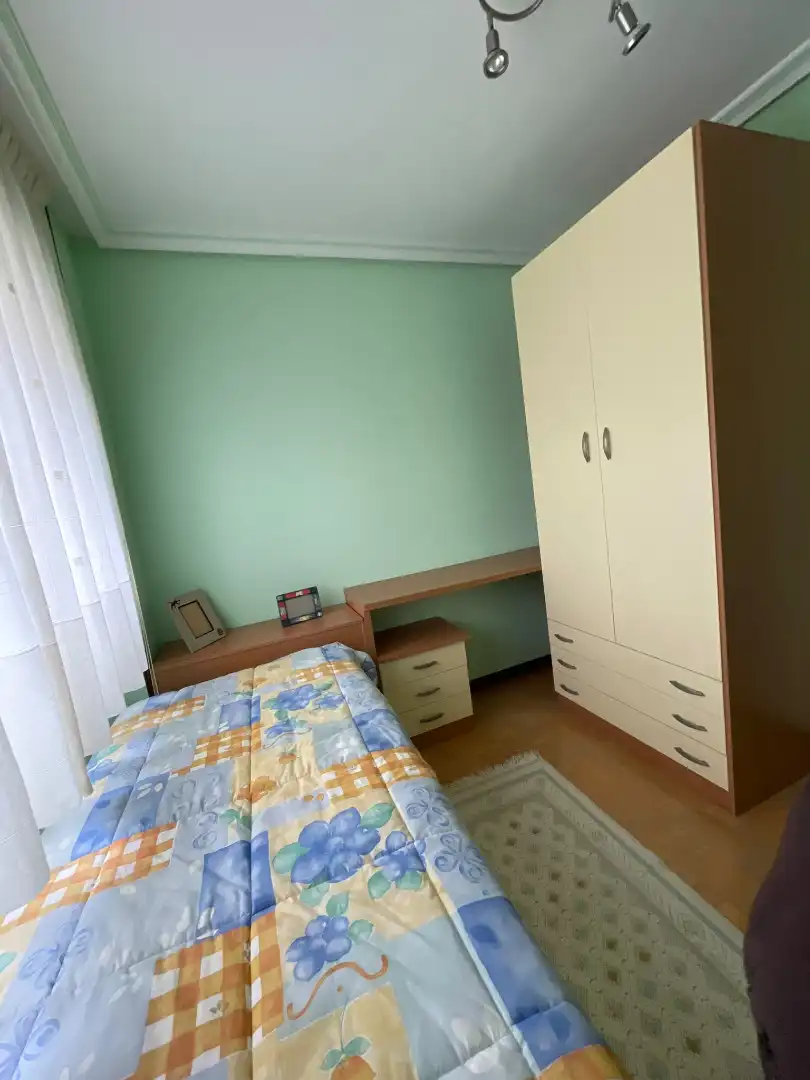 Bedroom of Flat for sale in Renedo
