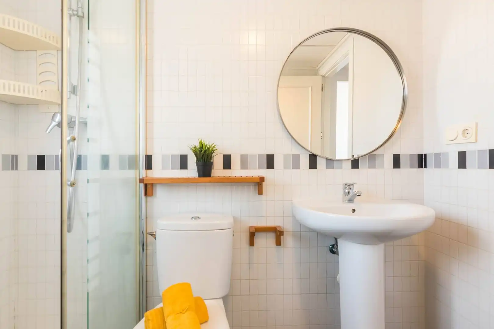 Bathroom of Flat for sale in Librilla  with Air Conditioner, Terrace and Storage room
