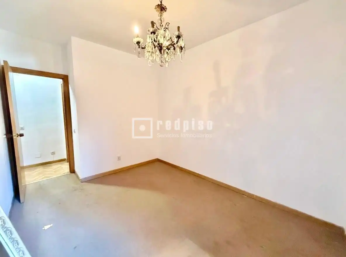 Habitación de Piso en venta en Madrid con Aire acondicionado, Calefacción y Jardín privado