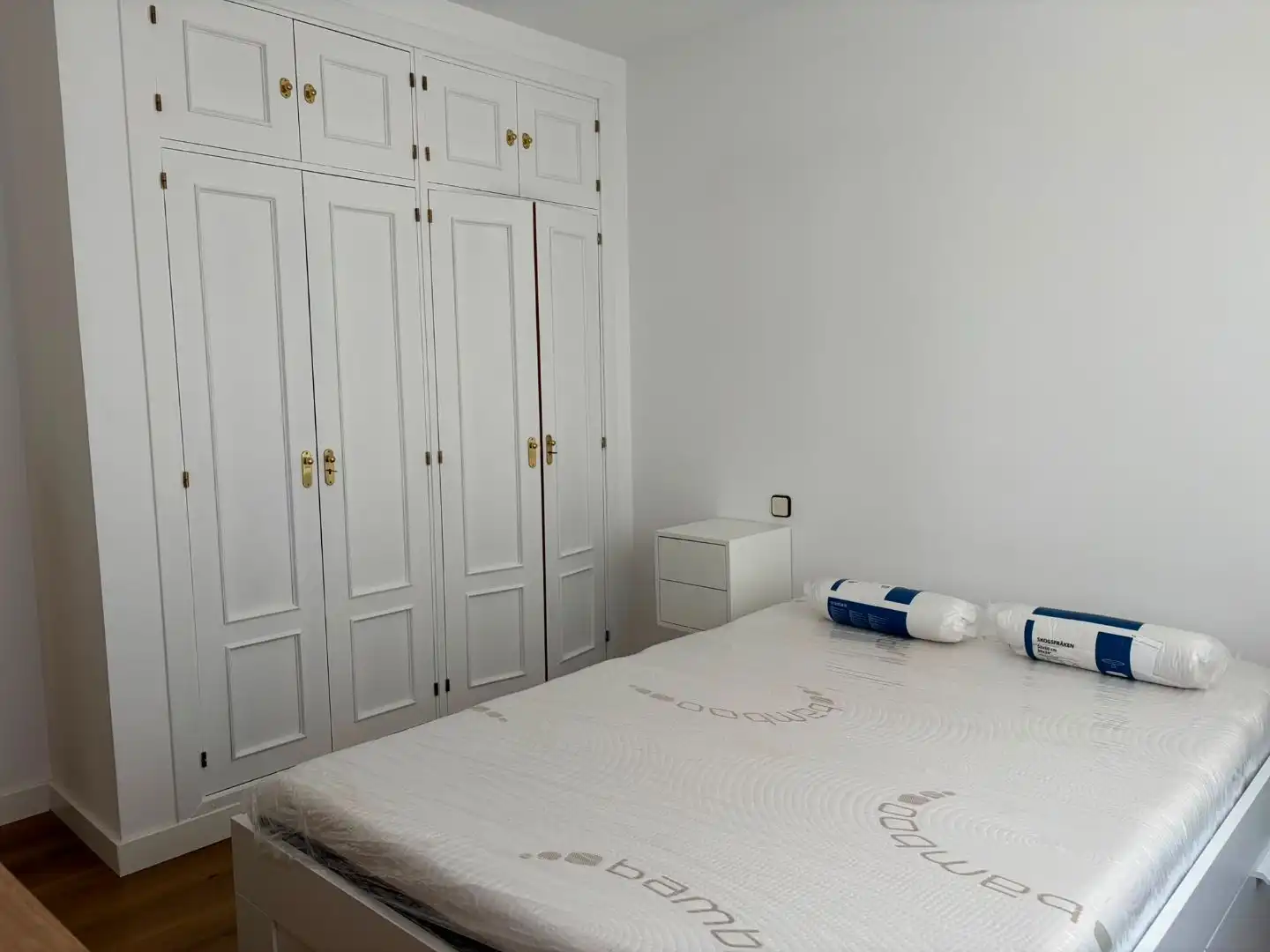Schlafzimmer von Wohnung zur Miete in Madrid mit Klimaanlage, Heizung und Abstellraum
