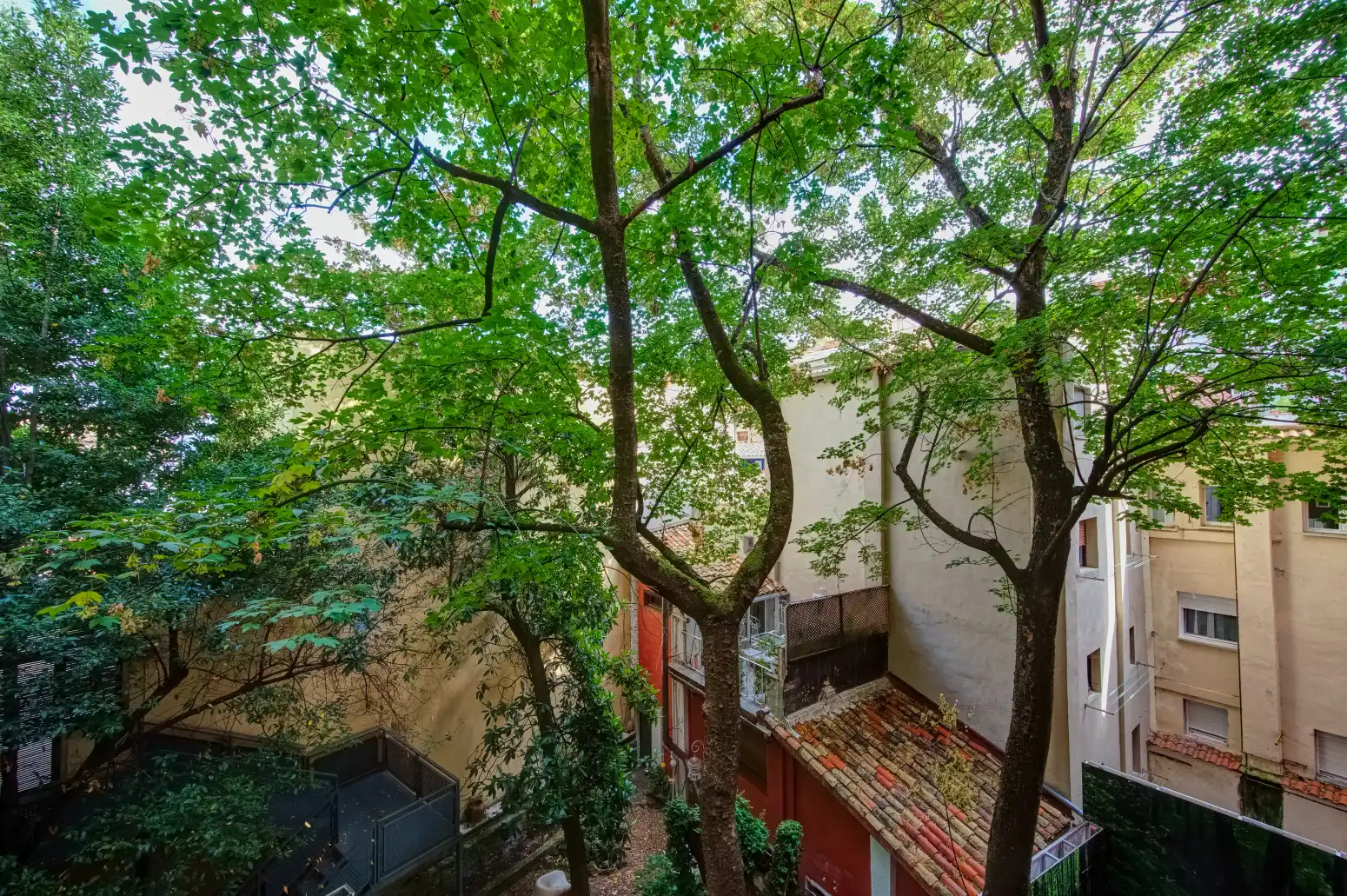 Vista exterior de Piso en venta en  Pamplona / Iruña con Calefacción, Parquet y Amueblado