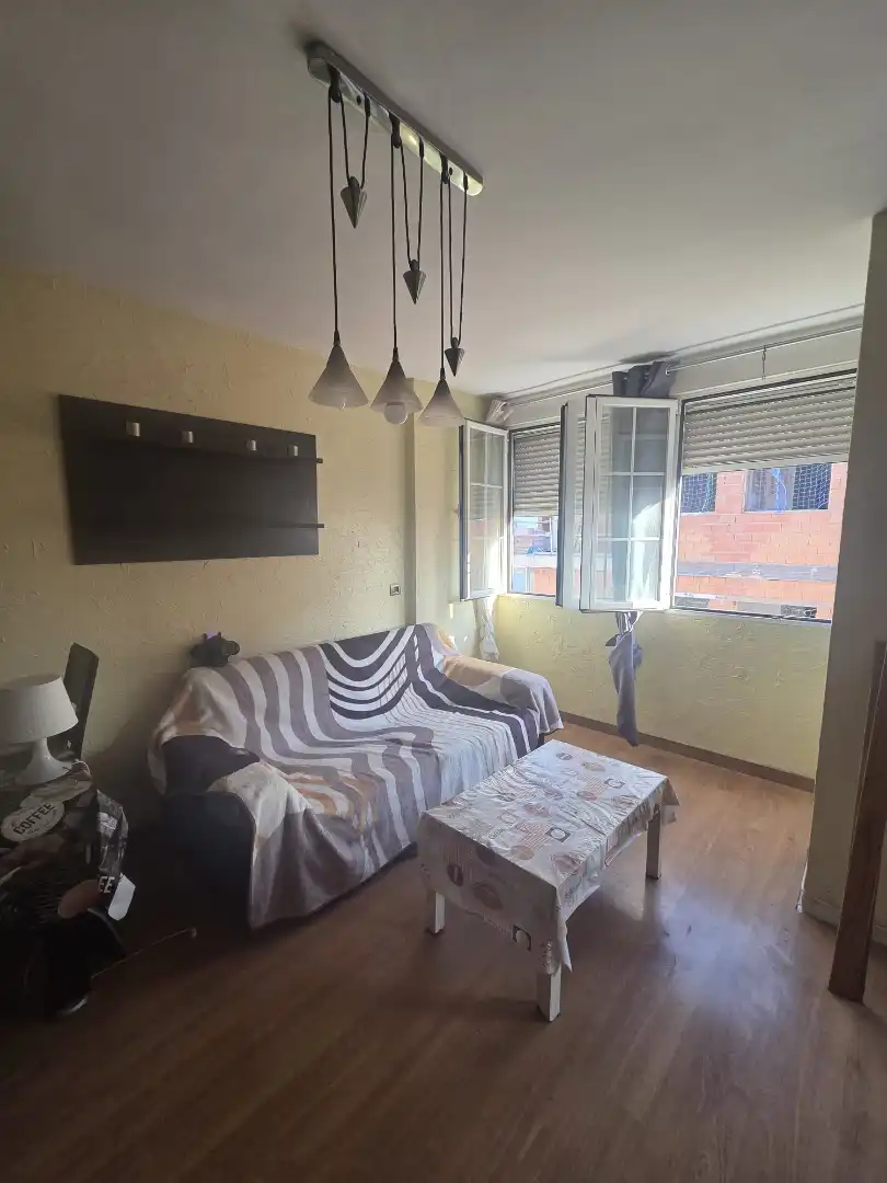 Flat for sale in Calle Cañaveral, imagen 2